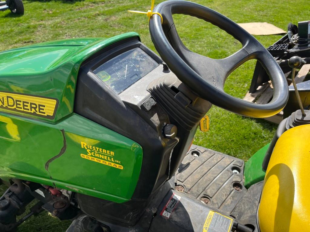 John Deere 1026R Compact Tractor