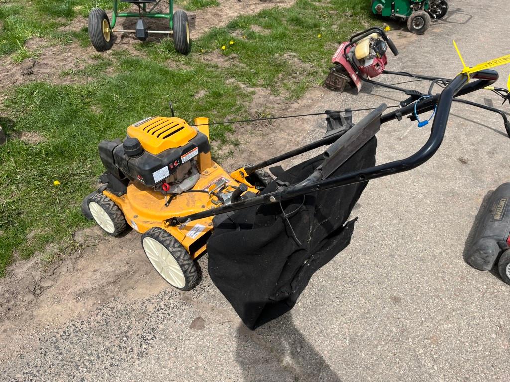 Cub Cadet CSV 050 Chipper Vac