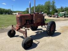 International High Crop Paver Tractor