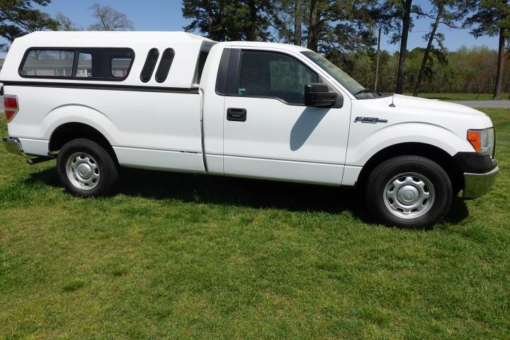 #1002 2012 FORD F150 2 WD REG CAB 8' BED 230589 MILES AM FM RADIO GOOD INTE