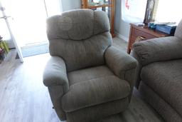 3 PC LIVING ROOM SET INCLUDING RECLINING LOVE SEAT RECLINING SOFA AND ROCKE