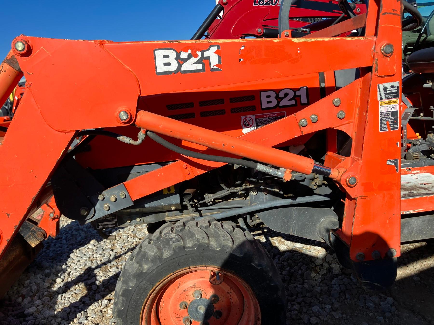 KUBOTA B21 TLB