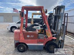 World Lift Forklift