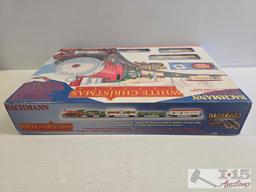 Bachmann N-Scale White Christmas Express Model Train Set