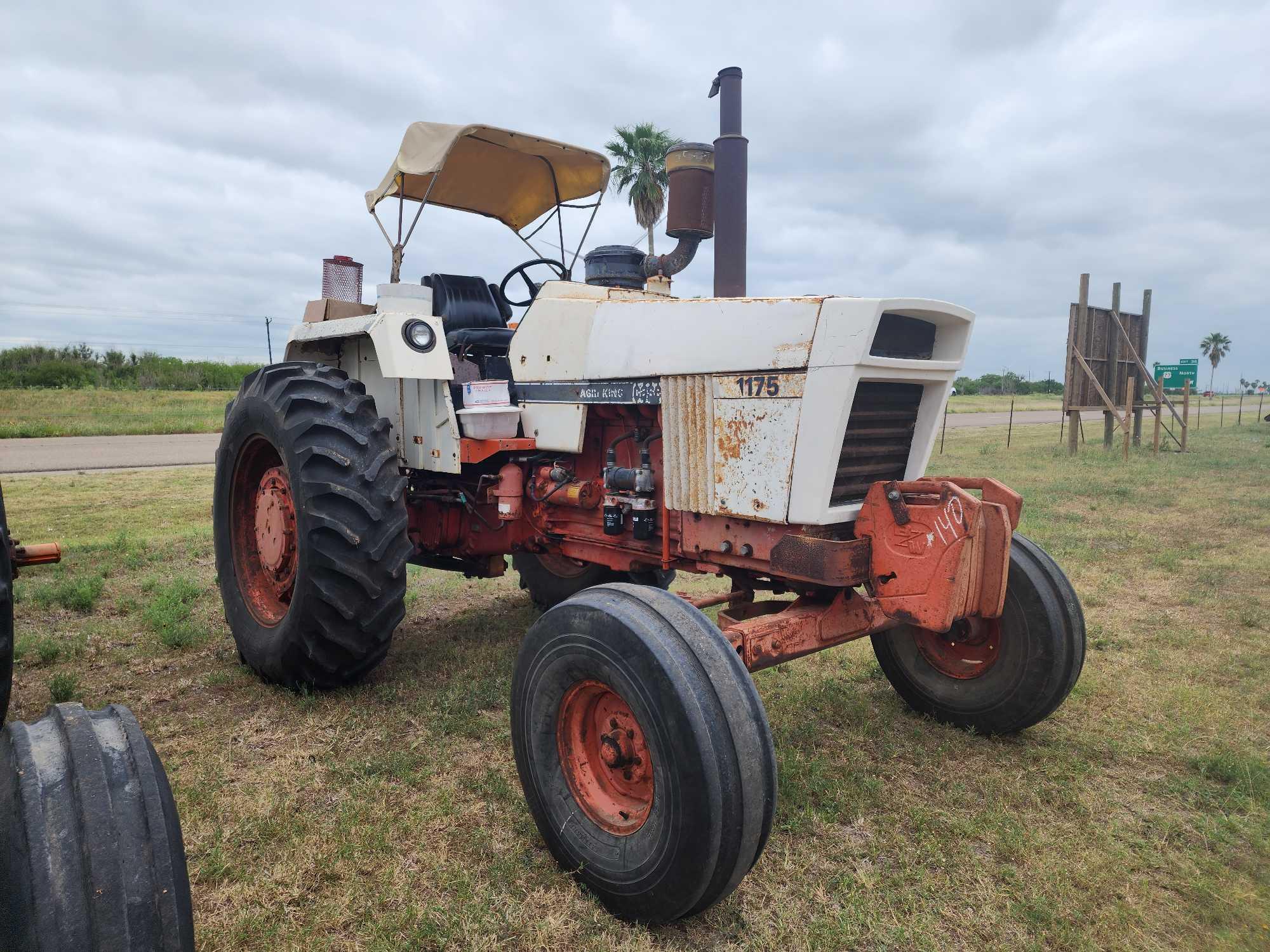 1974 Case Agri King 1175 Tractor w/(2) Tractor Tires 18.4-38 on 16" Rims, 15-38