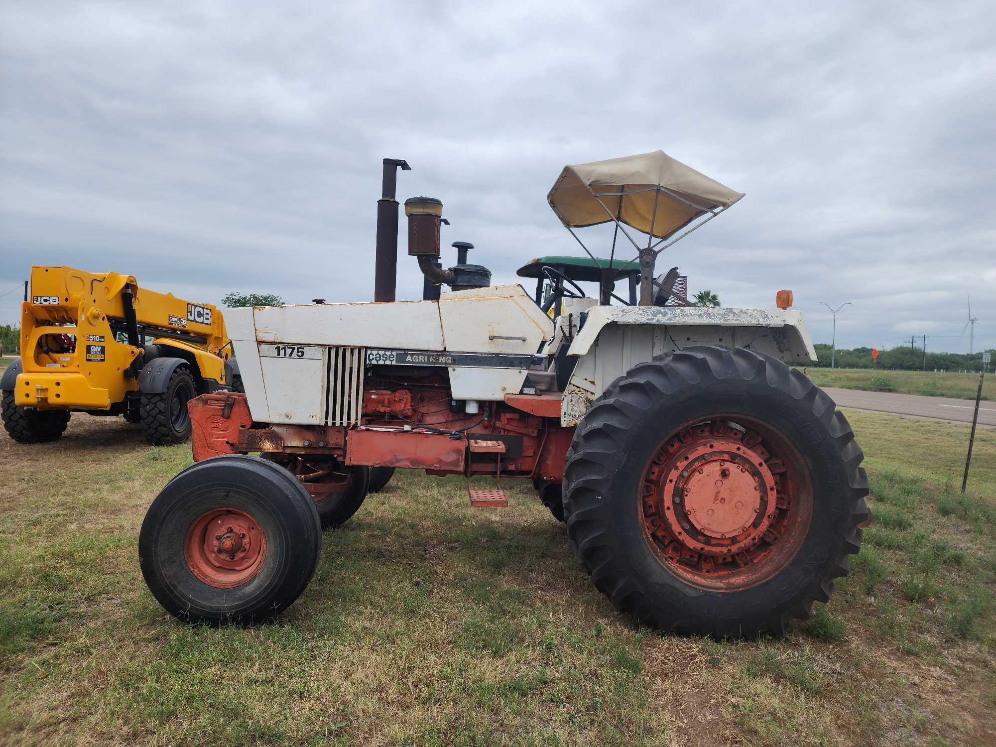 1974 Case Agri King 1175 Tractor w/(2) Tractor Tires 18.4-38 on 16" Rims, 15-38