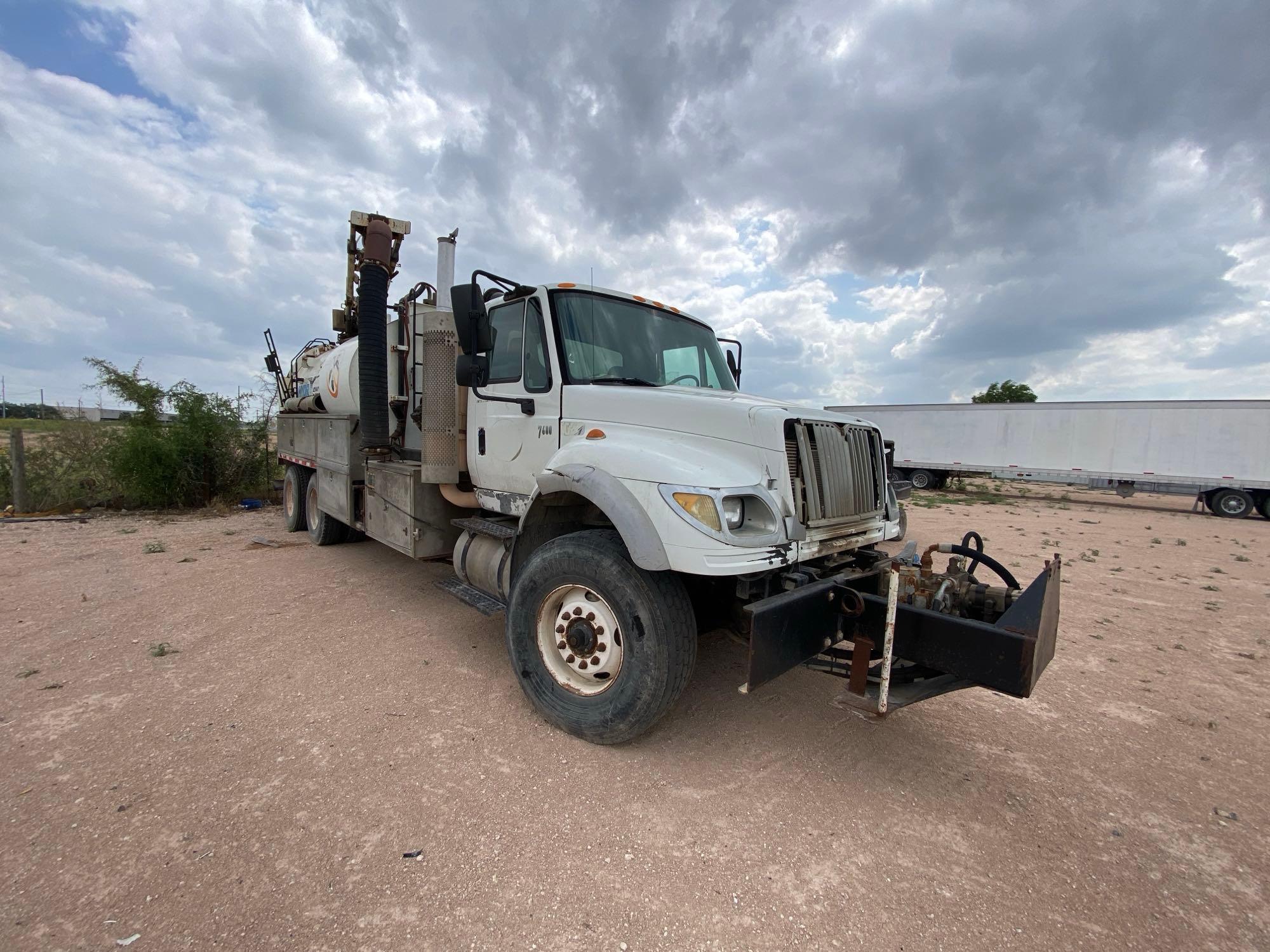 2007 International 7600 Vactor Truck, VIN # 1HTWYSBT67J399378