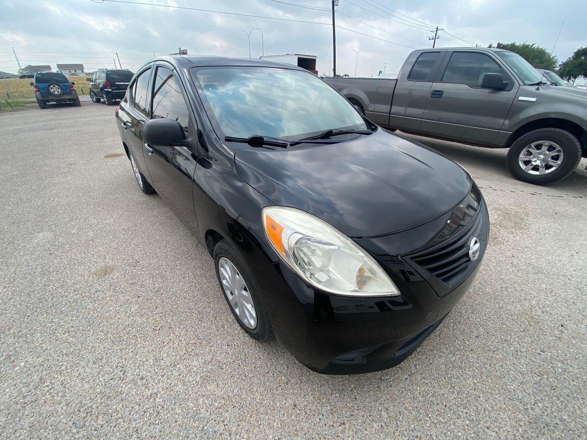 2014 Nissan Versa Passenger Car, VIN # 3N1CN7AP3EL826941