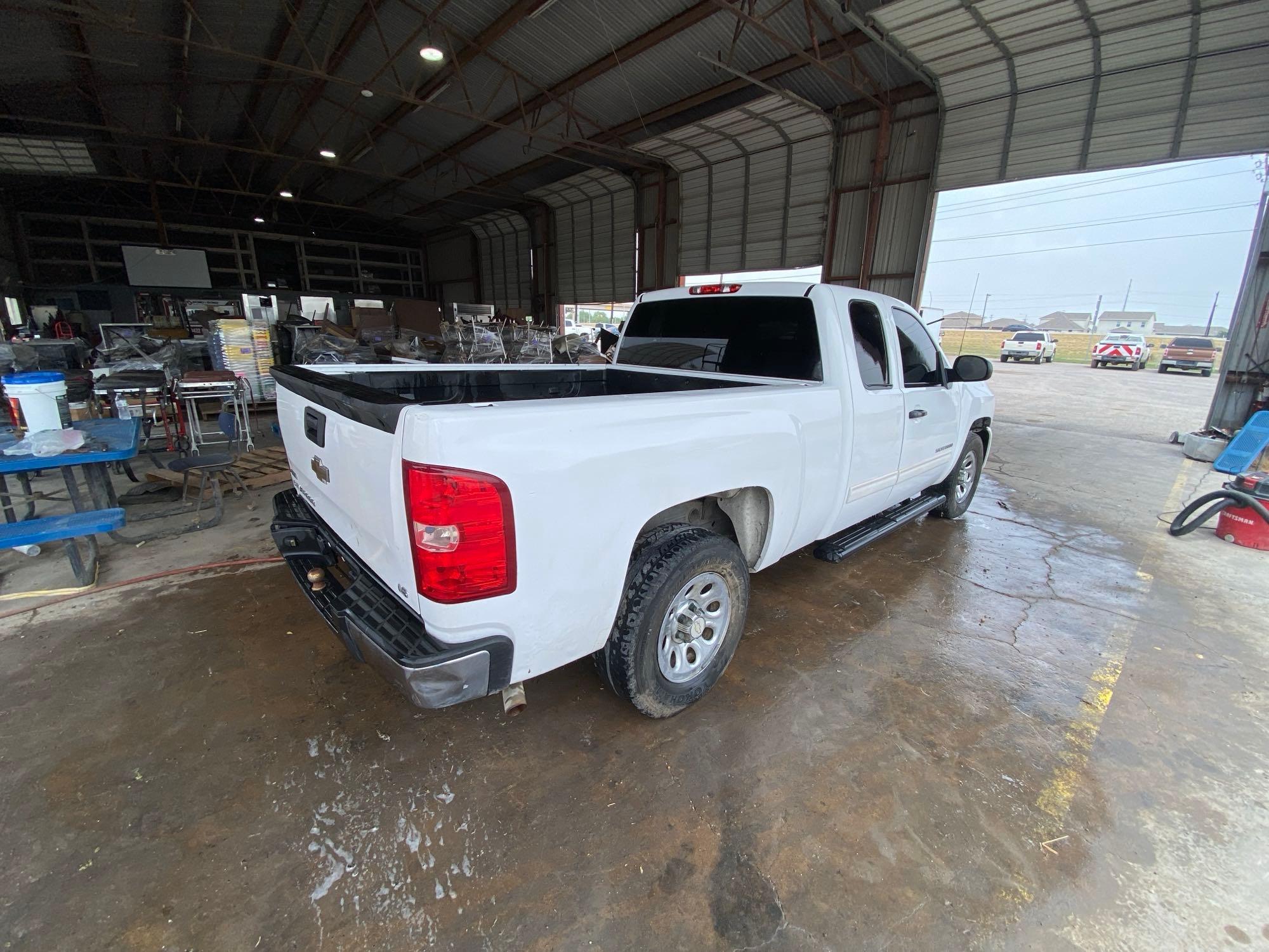 2011 Chevrolet Silverado Pickup Truck, VIN # 1GCRCREA4BZ318237