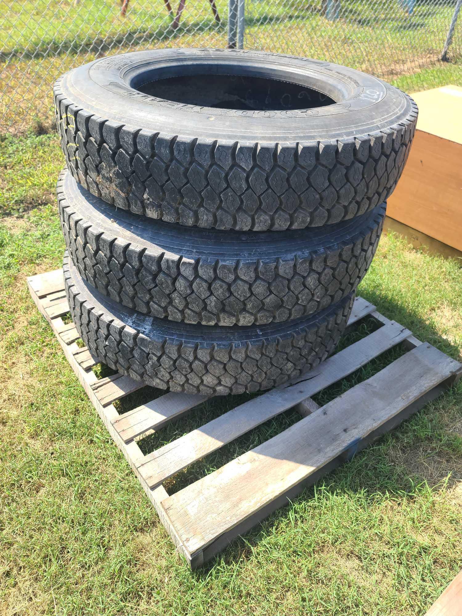 (6) GoodYear Tires 245/75R225 134/132L on 2 Pallets