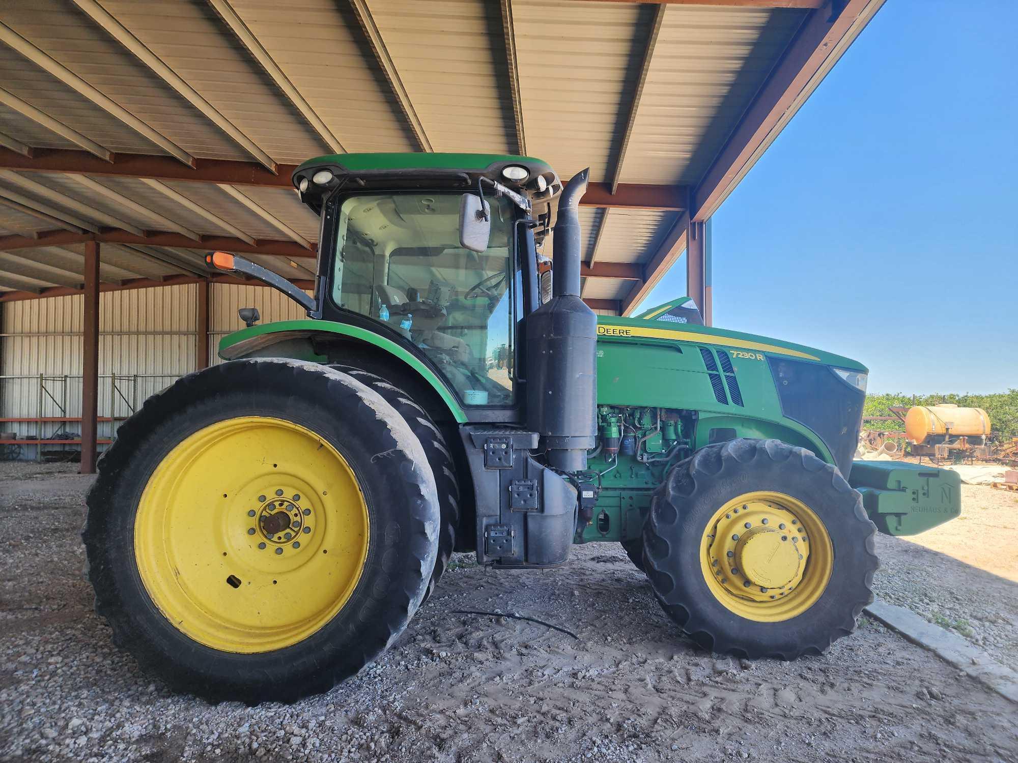 2014 John Deere 7230R Tractor Hours: 6458, P.I.N. 1RW7230RVEC085124