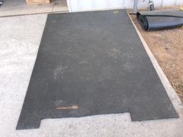 RUBBER MAT