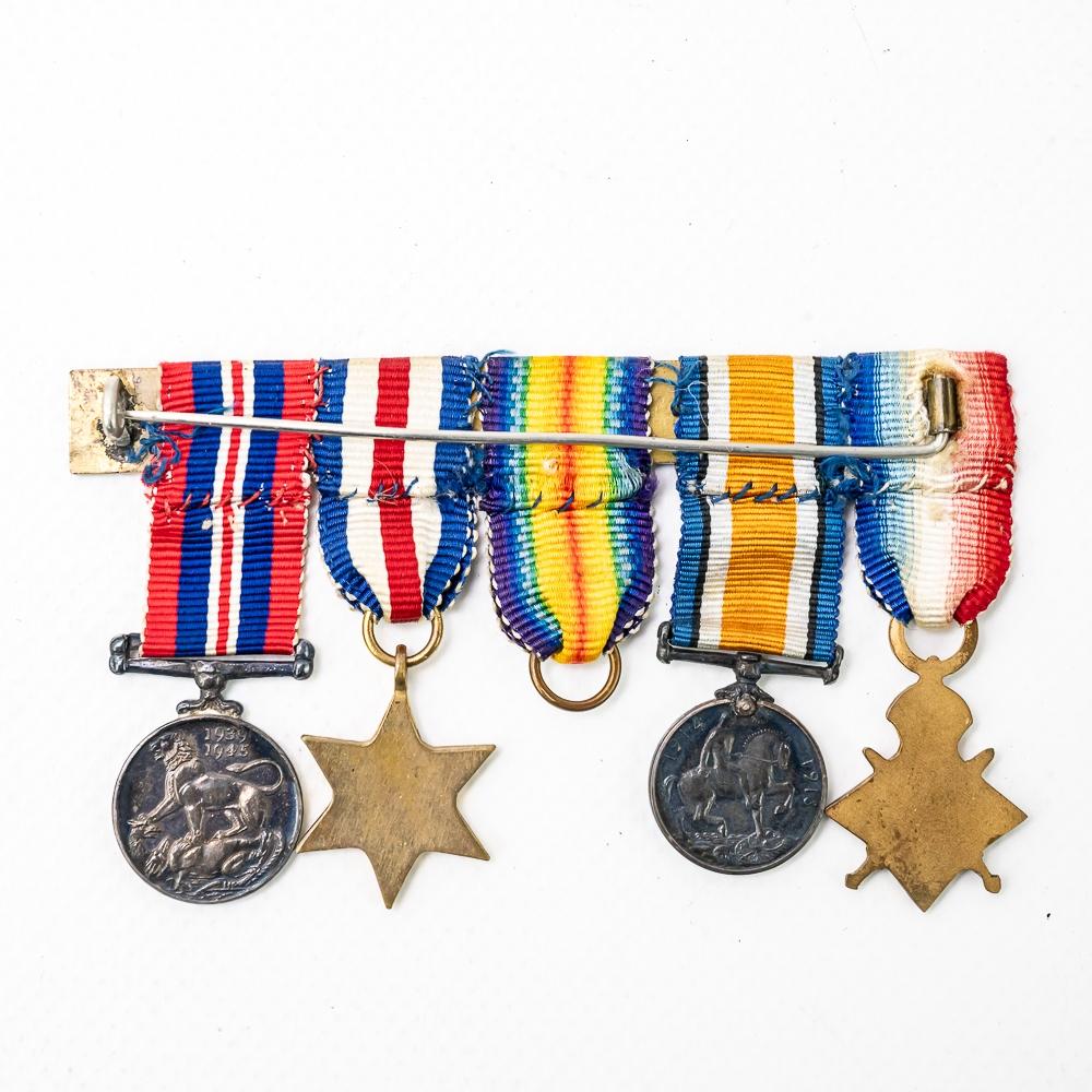 WWI WWII British Miniature Medal Parade Mount