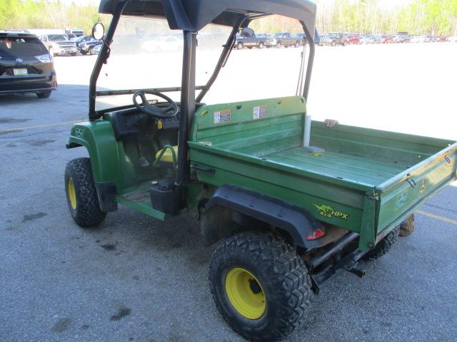 John Deere Gator