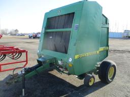 John Deere 566 Round Baler