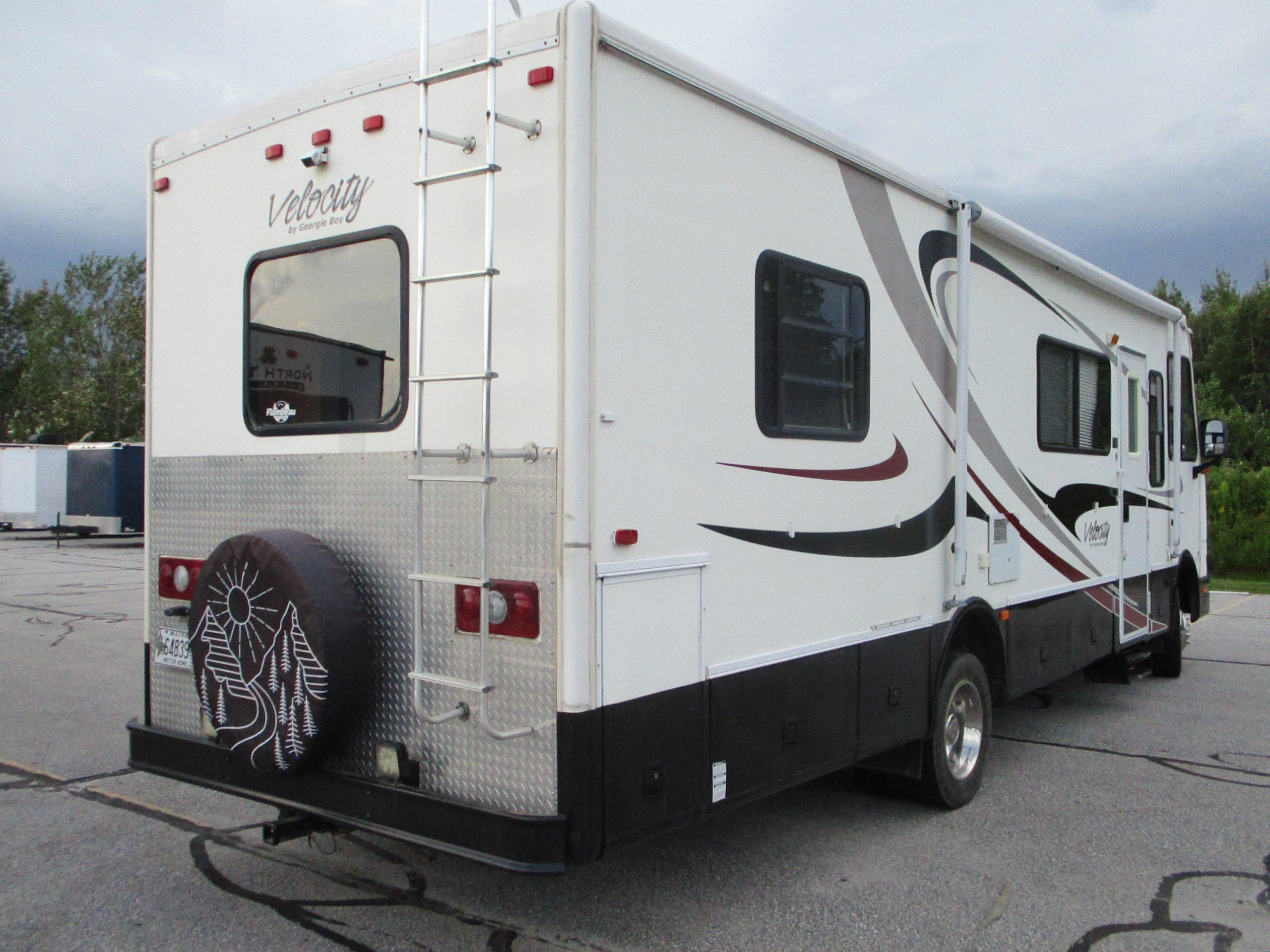 2004 Georgie Boy Velocity RV