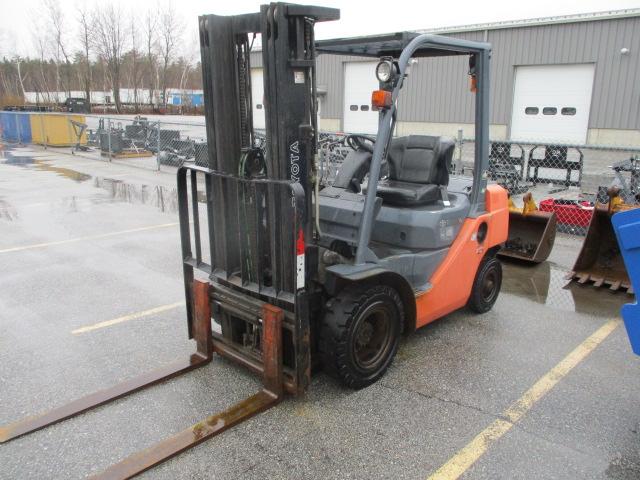 Toyota 8FDU25 Diesel Fork Lift