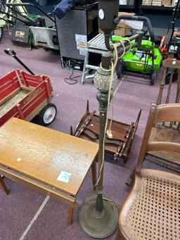 Child?s drop side table, vintage lamp, doll baby bed