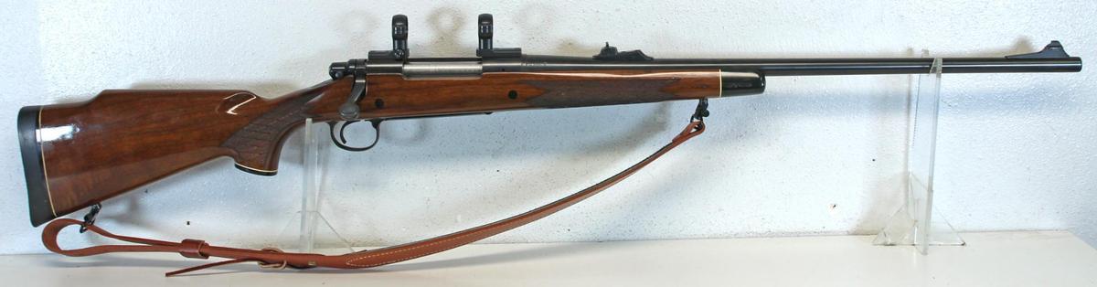 Remington Model 700 7 mm Rem Mag Bolt Action Rifle Nice Checkered Wood... SN#D6822674...