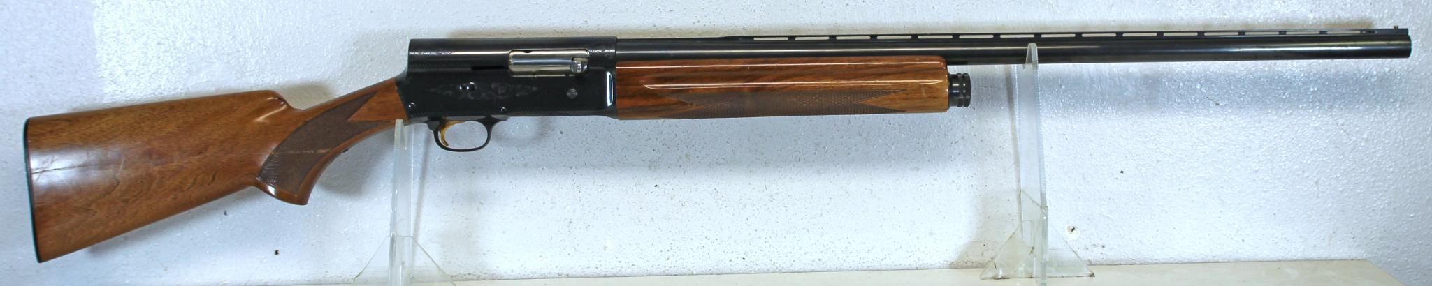 Belgium Browning A-5 Light Twelve 12 Ga. Semi-Auto Shotgun... 27 1/2" VR Barrel... 2 3/4" Chamber...