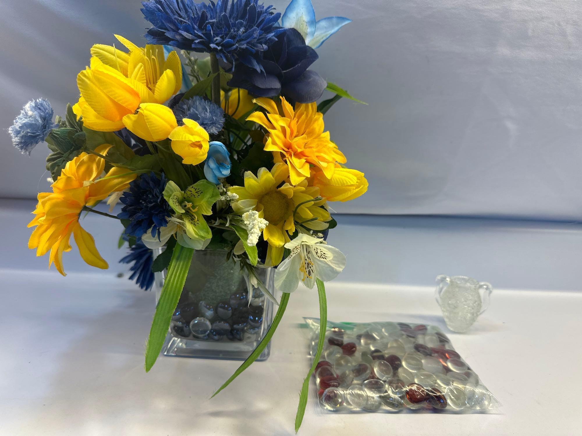 Square Glass Vase With Flower Arrangement/ Glass Vase Marbles/ Small Vase