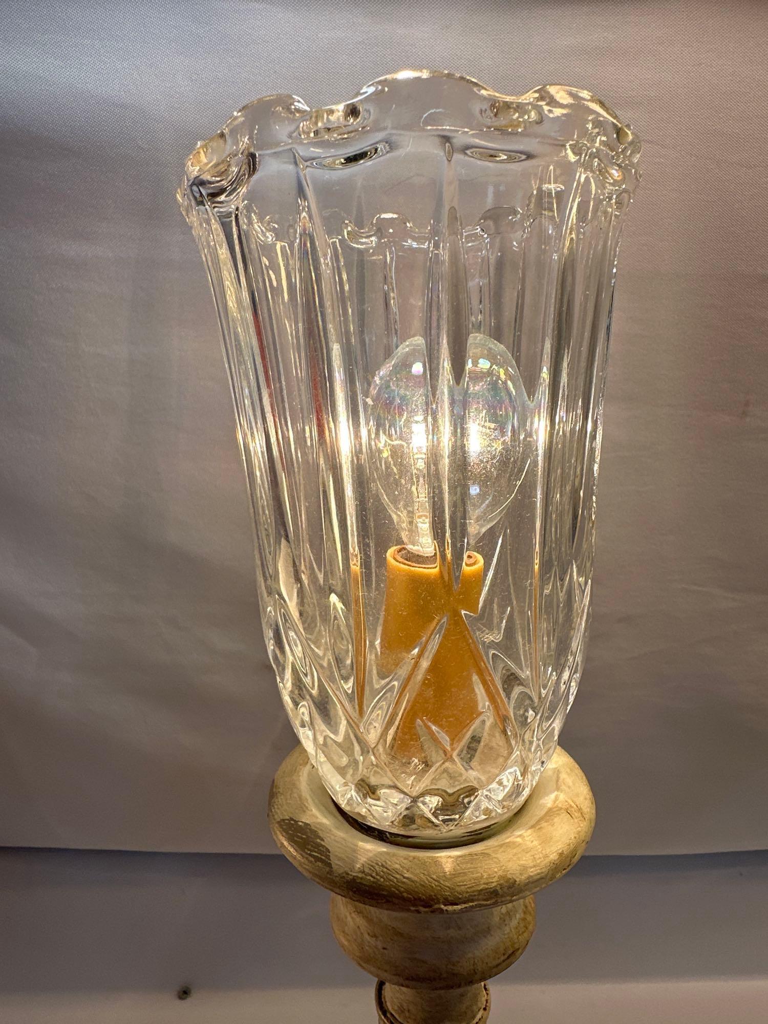 Set of 2 Table Lamps With Glass Globes