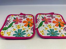 2 Pc Summer Pot Holders / 3 Pc Happy Halloween Kitchen Set