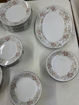 48 Pc Barry By Symco Dinnerware