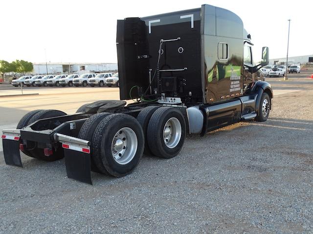 2015 PETERBILT 579