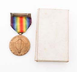 WWI US VICTORY MEDALS WITH CLASPS & RIBBONS