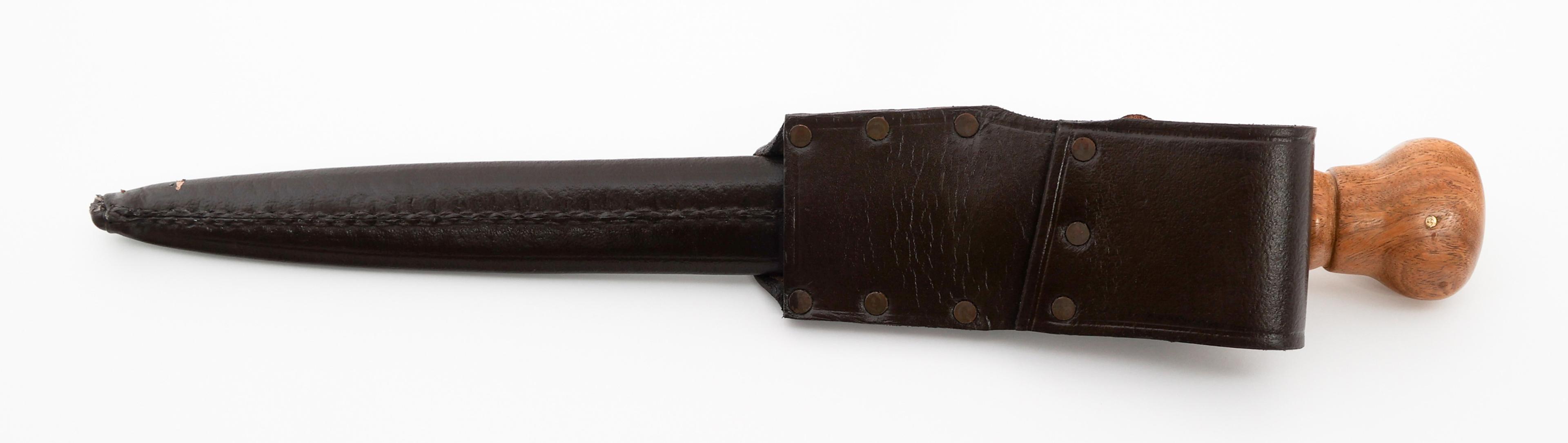 MODERN COPY OF WWII DUTCH STORMDOLK COMMANDO KNIFE