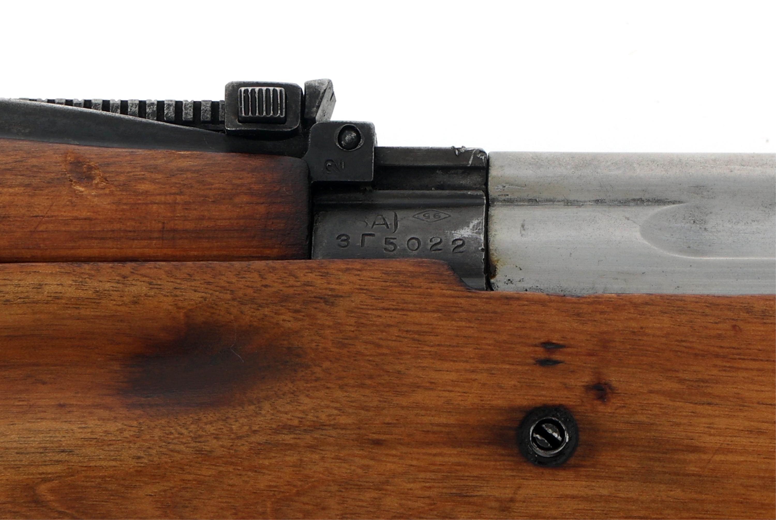 WWII RUSSIAN IZHEVSK MODEL SVT-40 7.62mm CAL RIFLE