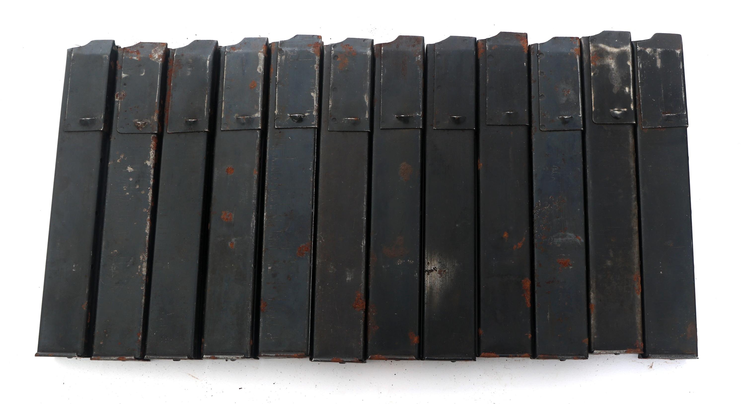 STEN MACHINE GUN MAGAZINES & POUCHES