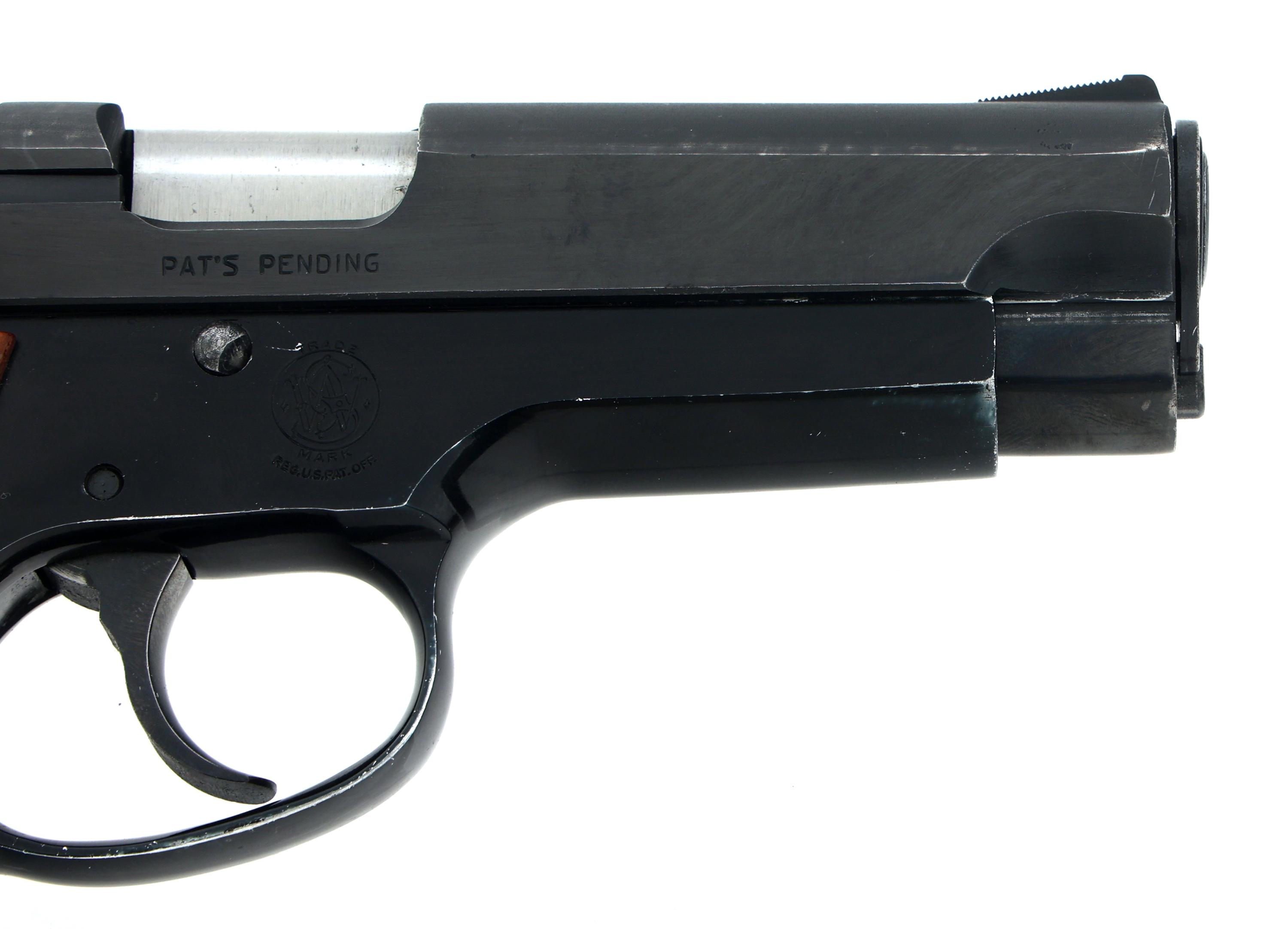 SMITH & WESSON MODEL 39-2 9x19mm CALIBER PISTOL