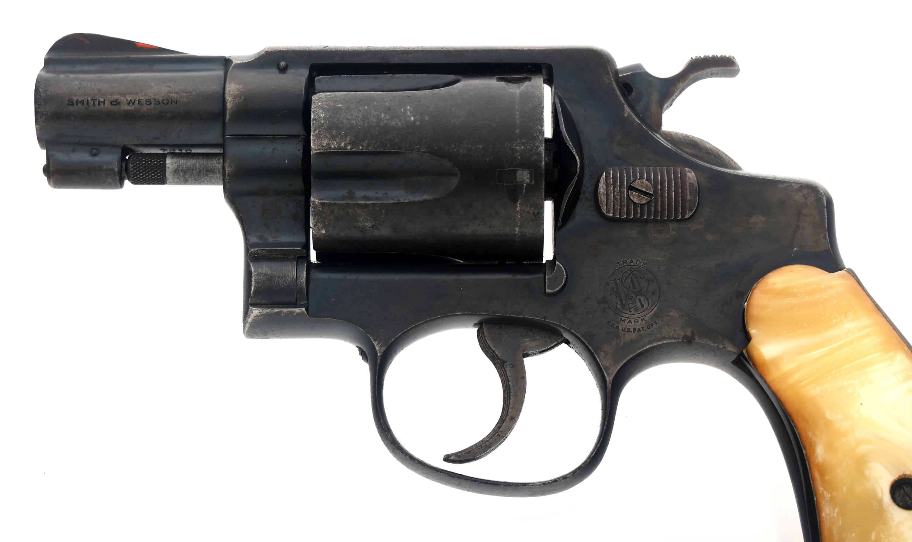 SMITH & WESSON MODEL CHIEFS SPECIAL .38 REVOLVER