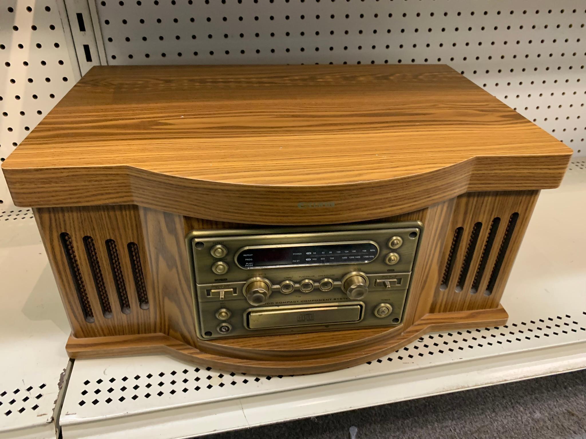 Curtis Retro Style Radio and Turntable