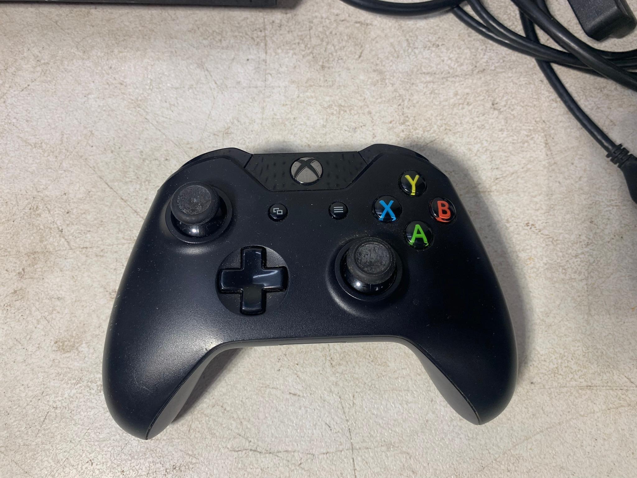 Microsoft XBOX ONE Console with Controller and Cords