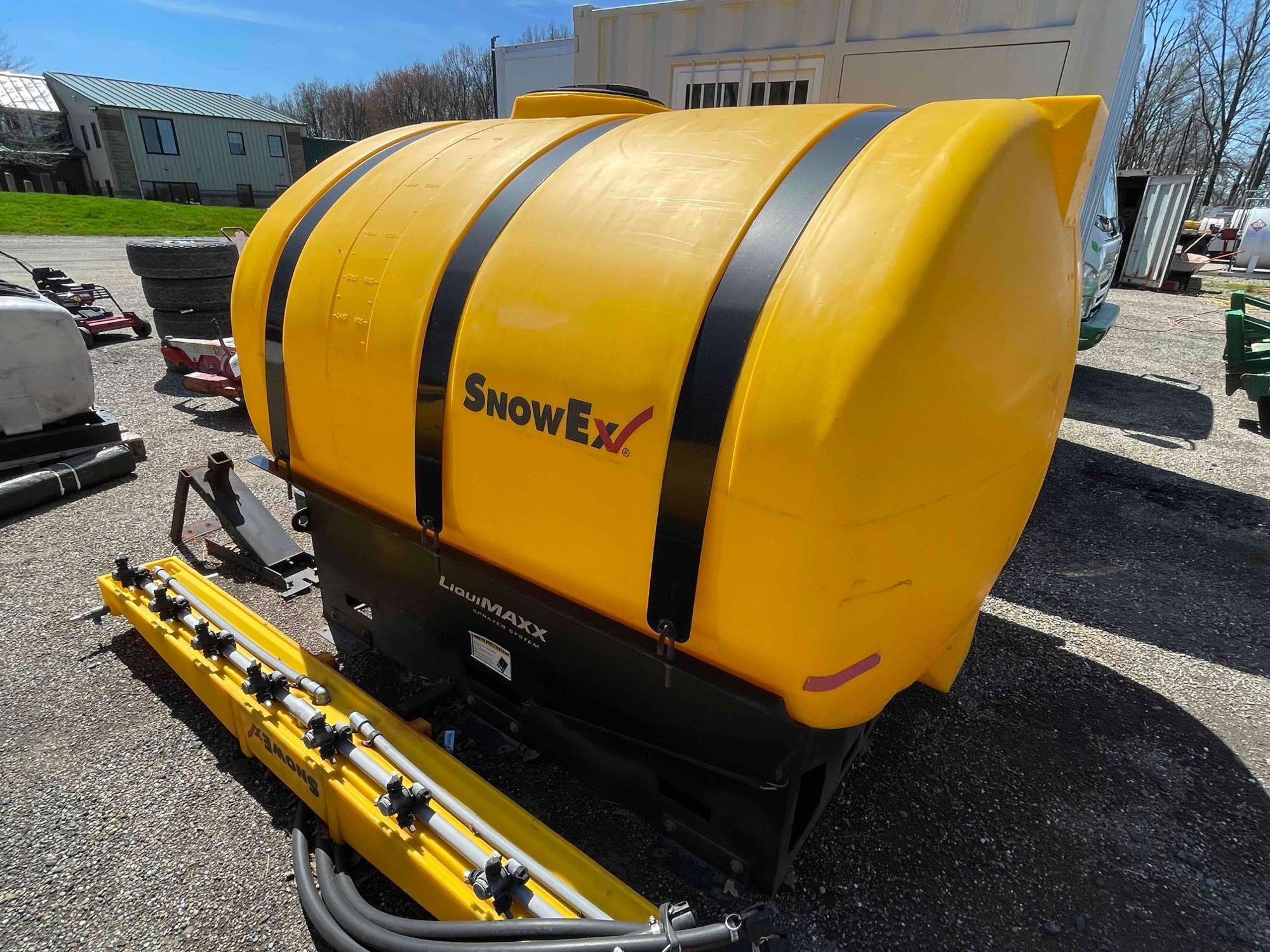 SnowEx 1200 gallon brine application spray system with Honda engine