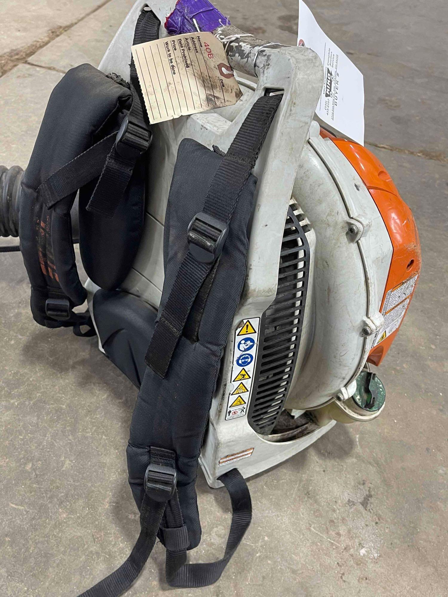 STIHL BR 600 backpack blower, runs