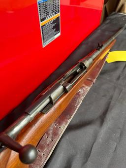 British lee Enfield 303 - missing mag