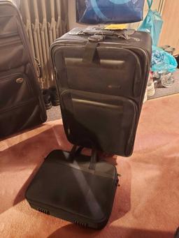 3 Piece Suitcase Set - All Different Brands