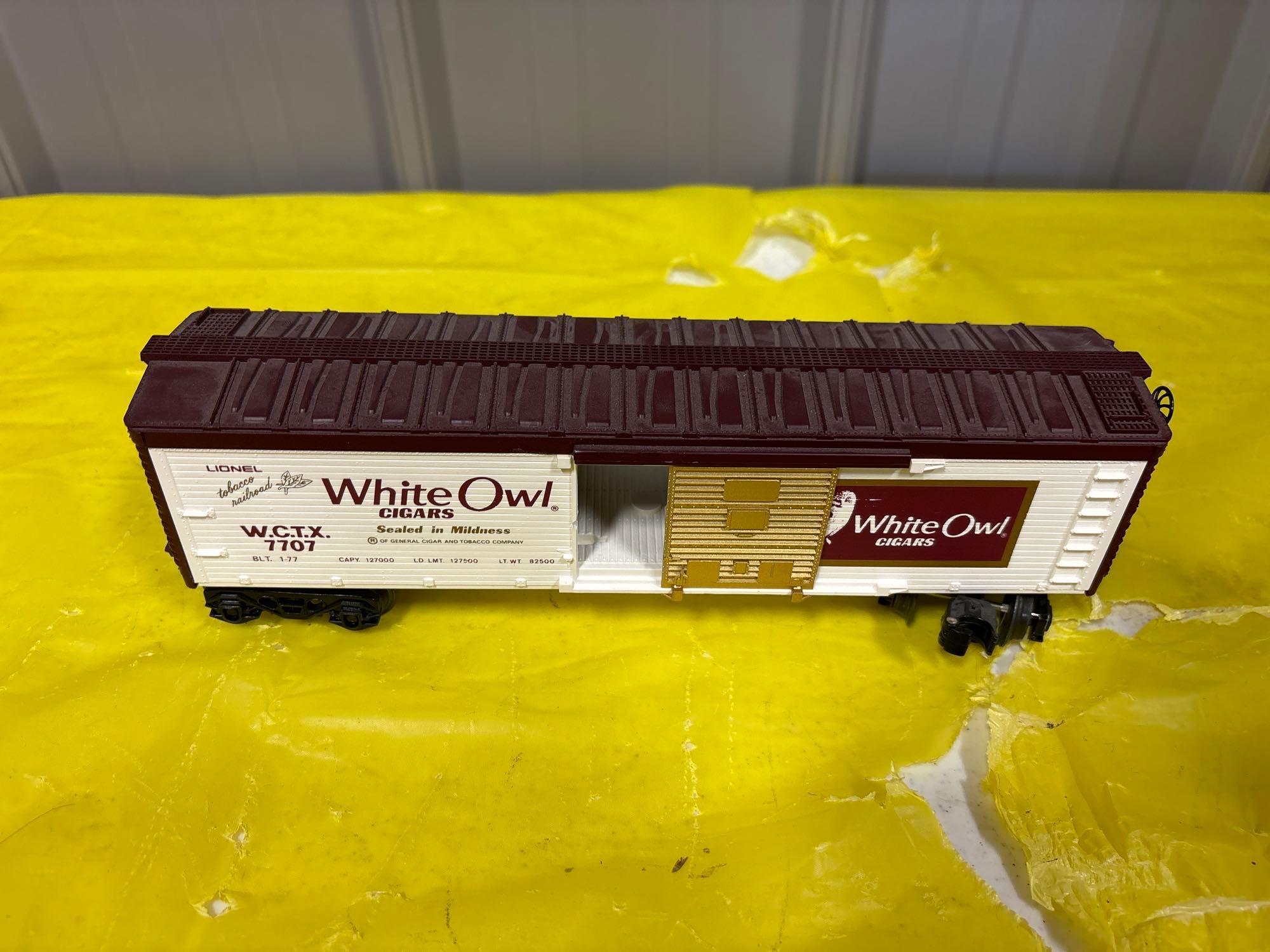 Strohs - Budweiser - White Owl - Sir Walter Raleigh Advertisement Train Cars