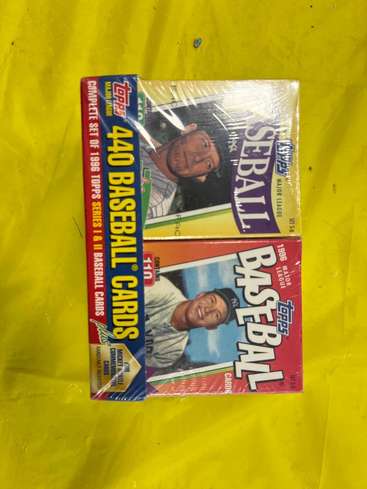 Lot Of Unopened 1996 Topps Baseball Trading Cards