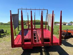 New Holland 1033 Stackliner bale stacker