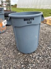 Rubbermaid Brute Trash Can