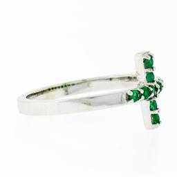 NEW 14k White Gold 0.25 ctw Round Green Emerald Curved Sideways Cross Band Ring