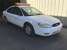 2005 FORD TAURUS SE