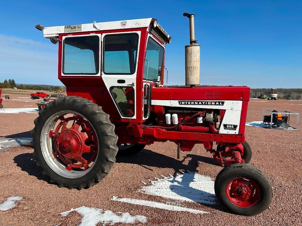 1976 IHC 666 tractor, cab w/ heat, 12.4x42 rear tires, TA trans, diesel engine, 2-hyds, 3pt, runs &