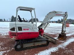 2016 Takeuchi TB240 excavator, OROPS, 14" rubber tracks, 5'4" stick, 22" quick coupler bucket, front