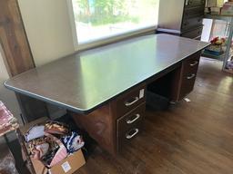 Large desk